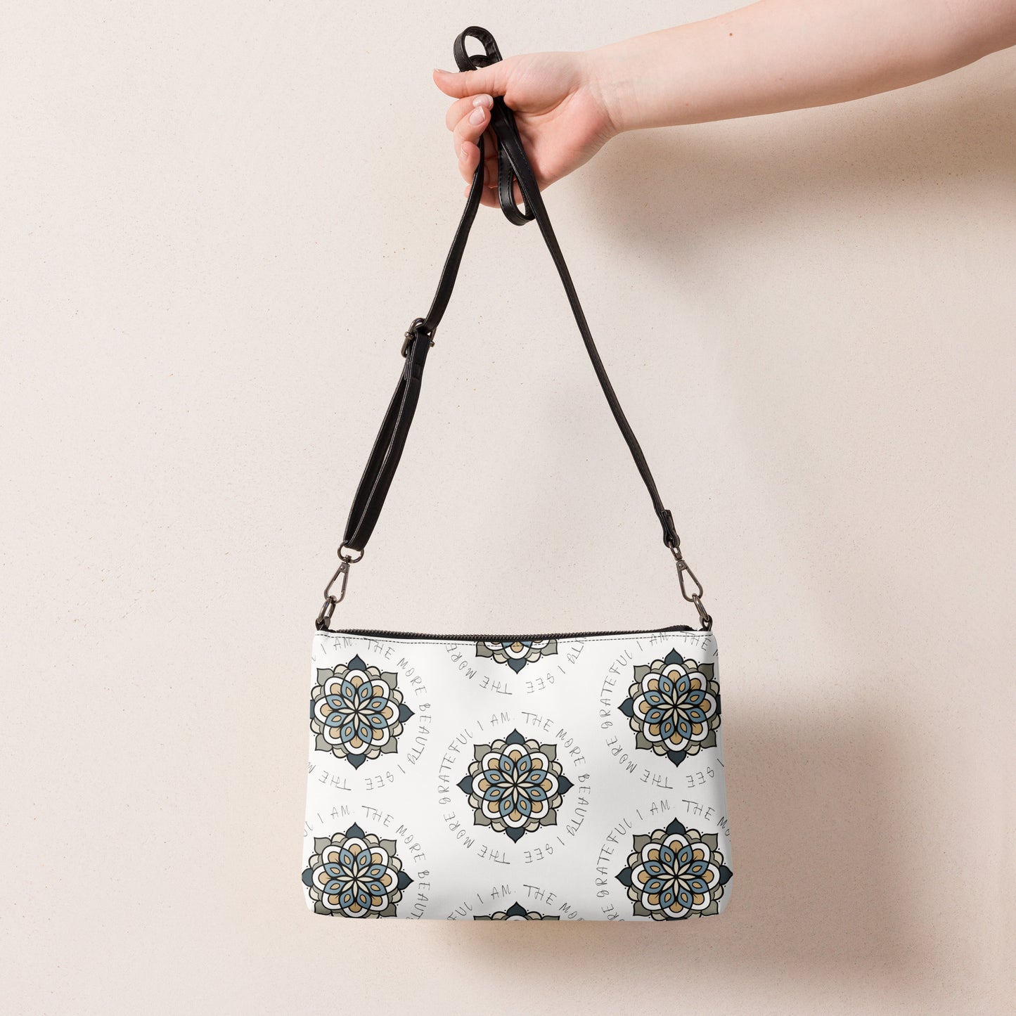 THE MORE GRATEFUL I AM, THE MORE BEAUTY I SEE - Crossbody bag